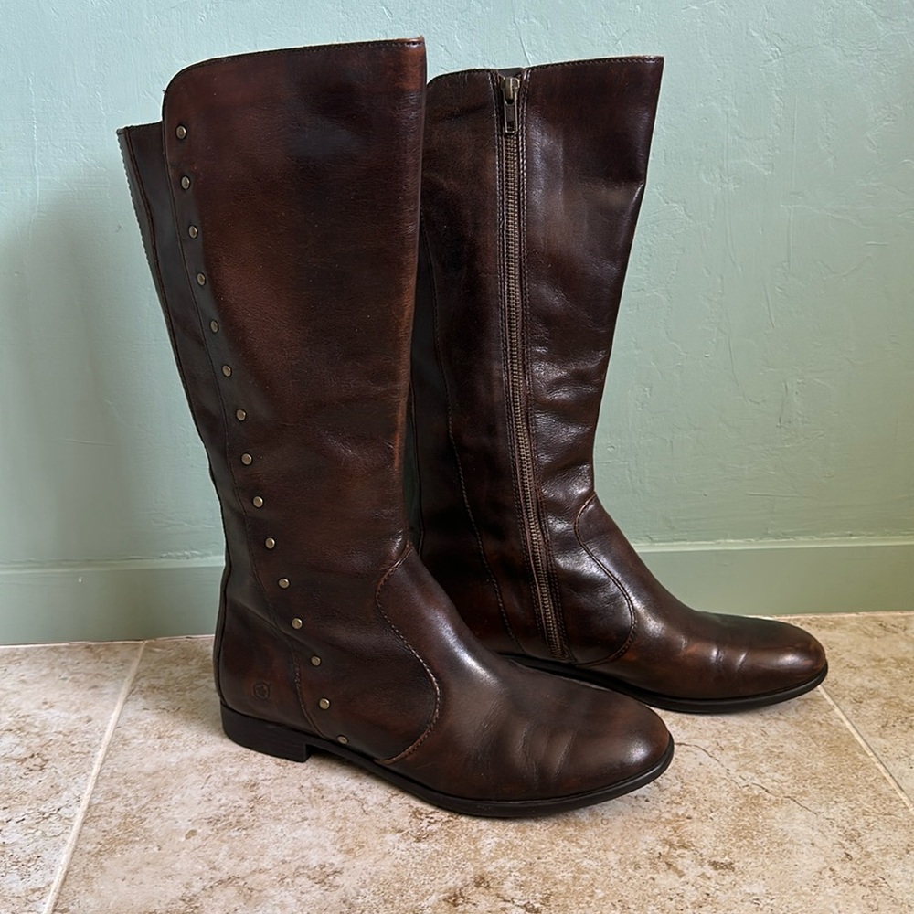 Born Brown Leather Calf Boots Side Zip, size 10